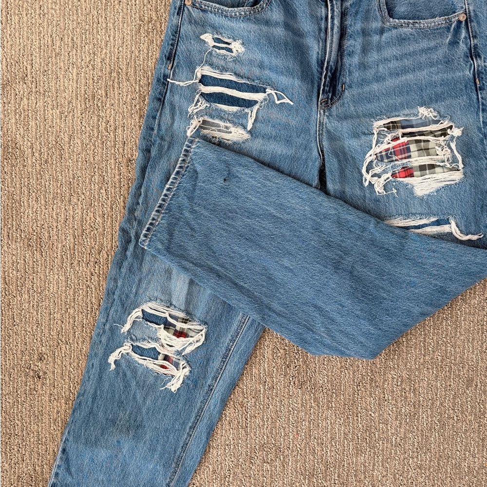 American Eagle Outfitters Light Blue Denim Jeans Tag Detail